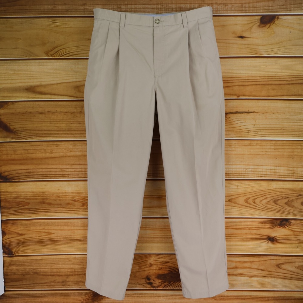 L. L. Bean Pants Classic Fit Pleated Front Mens Sz 38 Beige 100% Cotton Straight